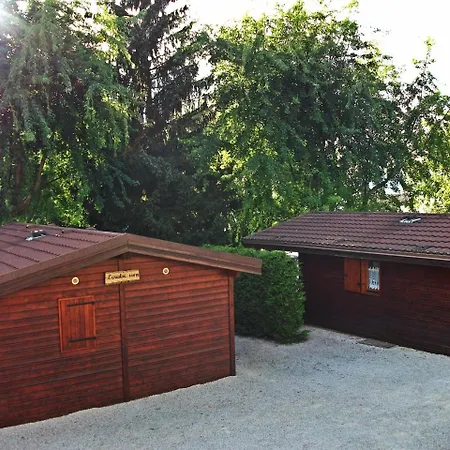 Campingplatz Routes Du Monde Atc Du - Annecy *