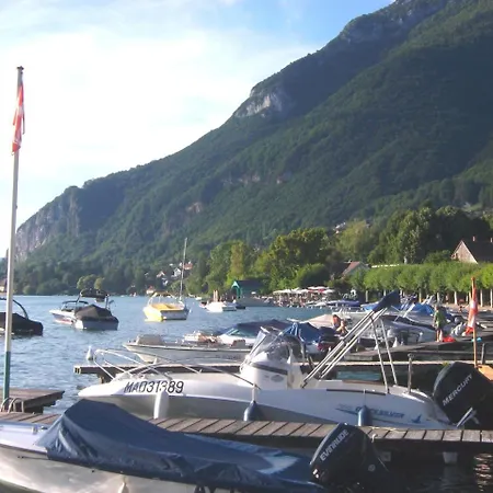 Routes Du Monde Atc Du - Annecy Campingplatz Veyrier-du-Lac